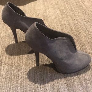 Apt 9 high heel size 7
